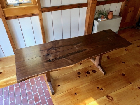 Bar Top Photo Gallery - Live Edge Wood - The Lumber Shack